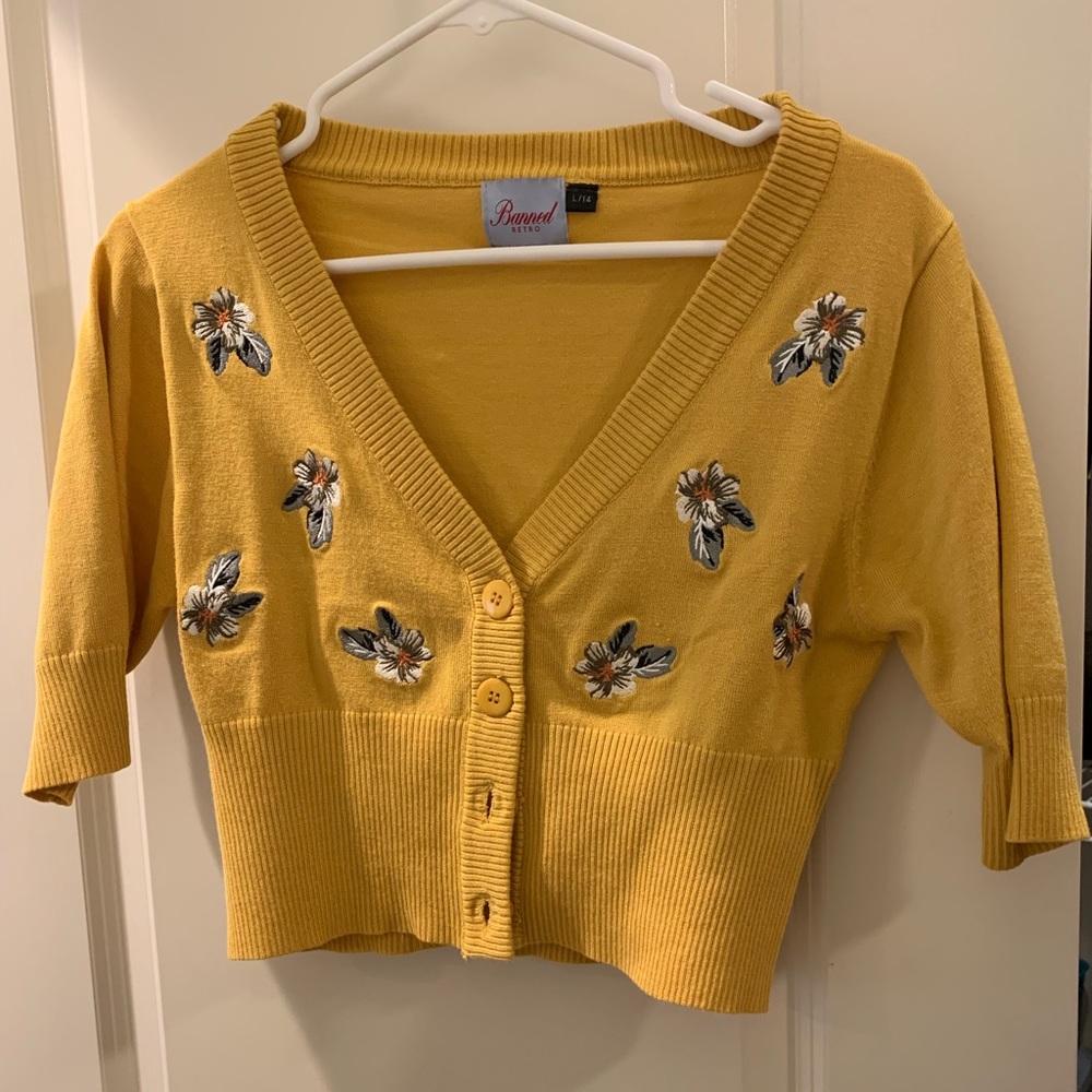 NWOT ModCloth cropped cardigan